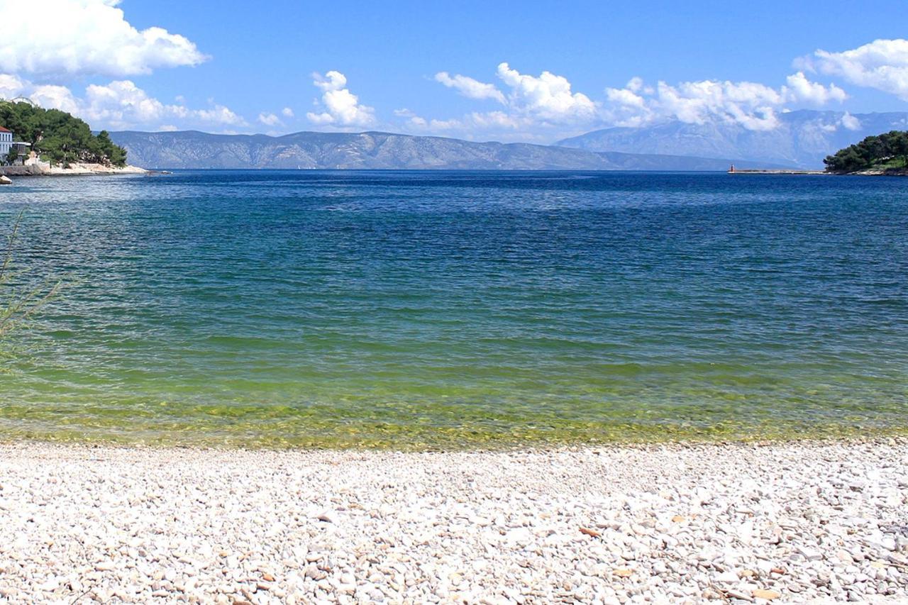 Apartments With A Parking Space Jelsa, Hvar - 8746 Йелса Екстериор снимка