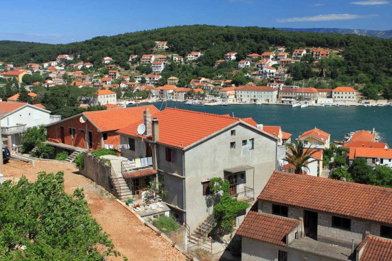 Apartments With A Parking Space Jelsa, Hvar - 8746 Йелса Екстериор снимка
