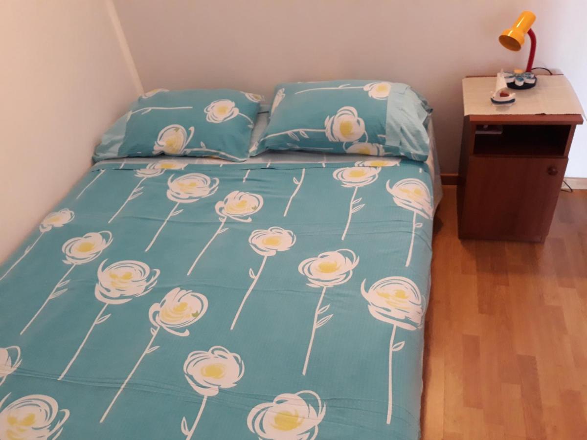 Apartments With A Parking Space Jelsa, Hvar - 8746 Йелса Екстериор снимка